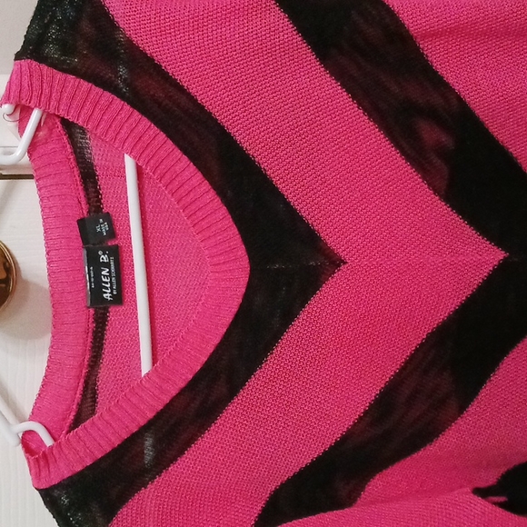 Women's XL Lightweight Pullover - Picture 2 of 4